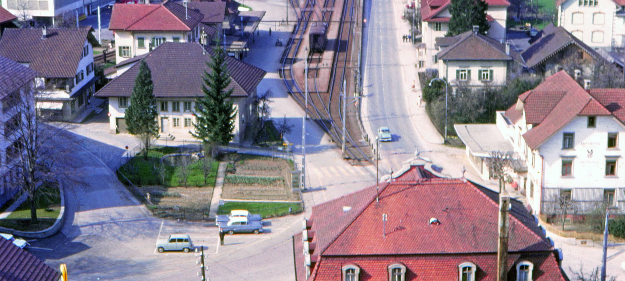 Alter Lowenplatz.jpg